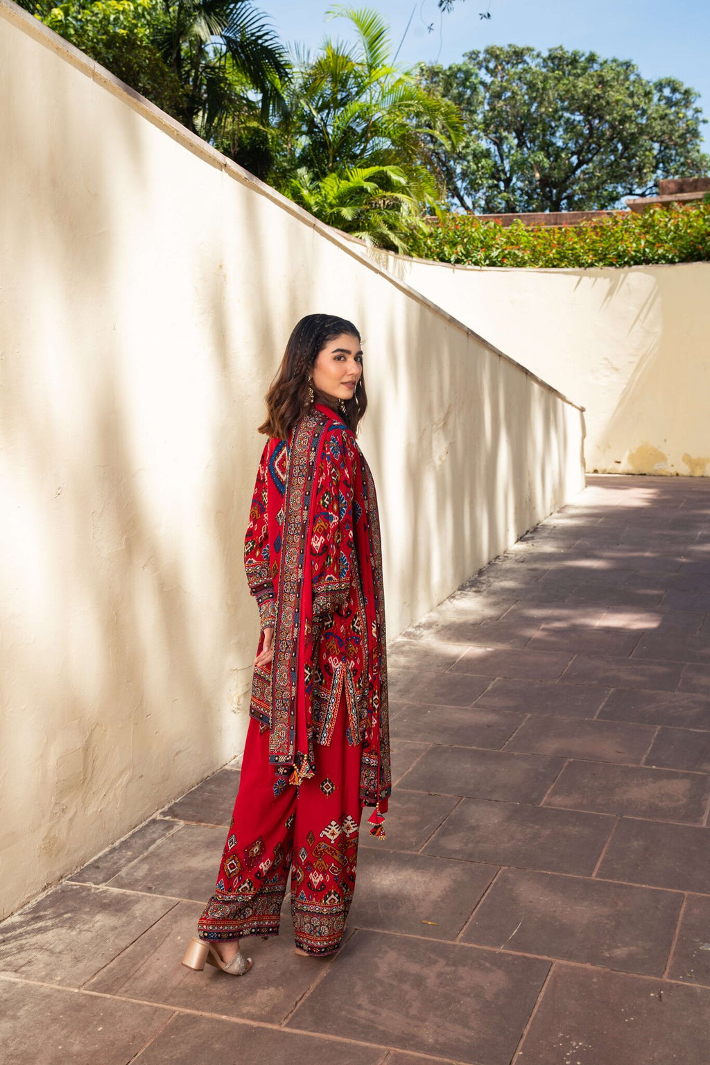 Saanjh Red Short Kurta with Pants