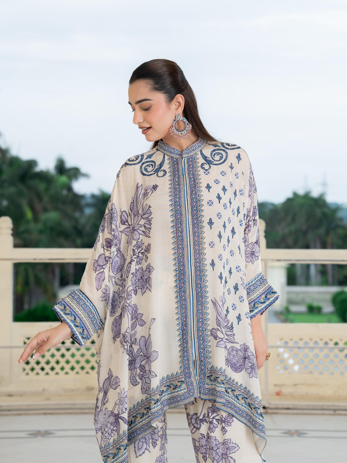 Gulnaar Off-White Kaftan Set