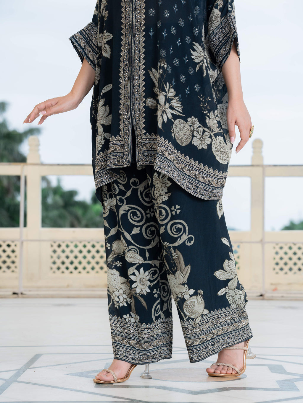 Gulnaar Black Kaftan Set