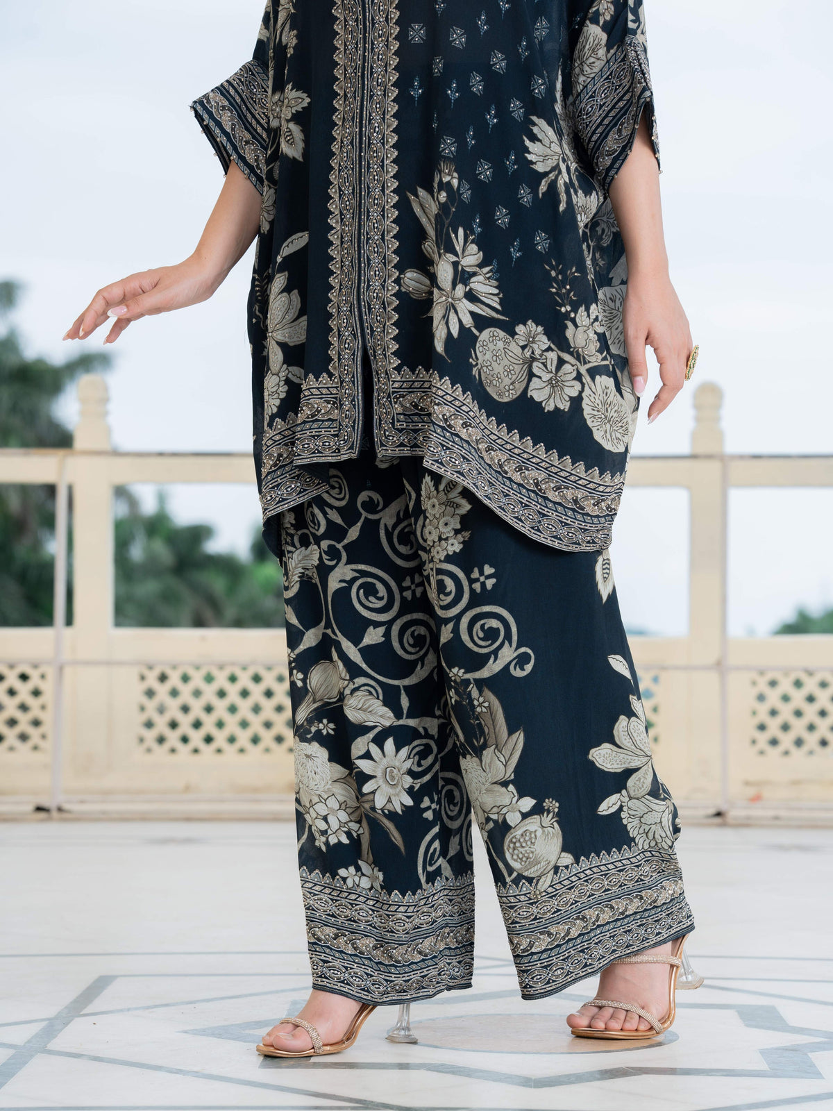 Gulnaar Black Kaftan Set