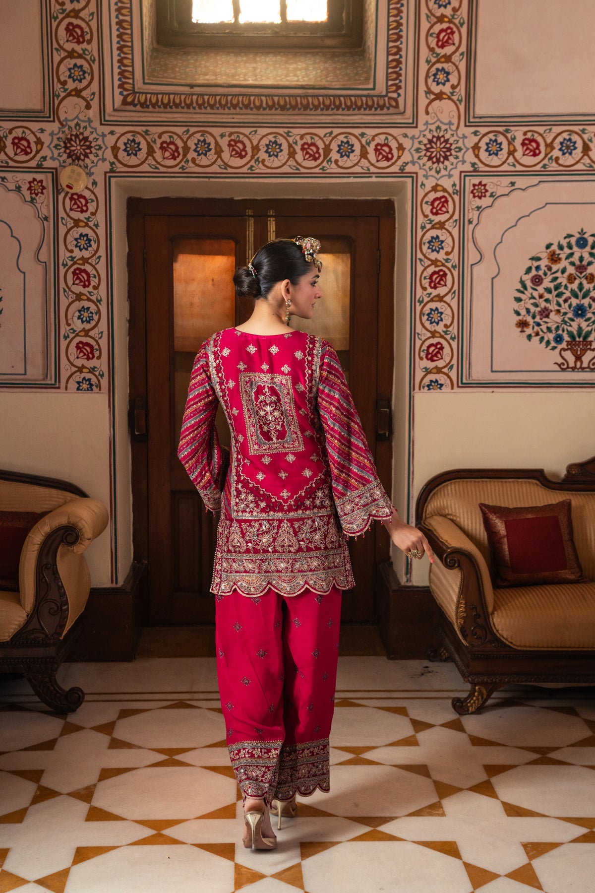 Noor Raani Pink Kurta with Farshi Salwar